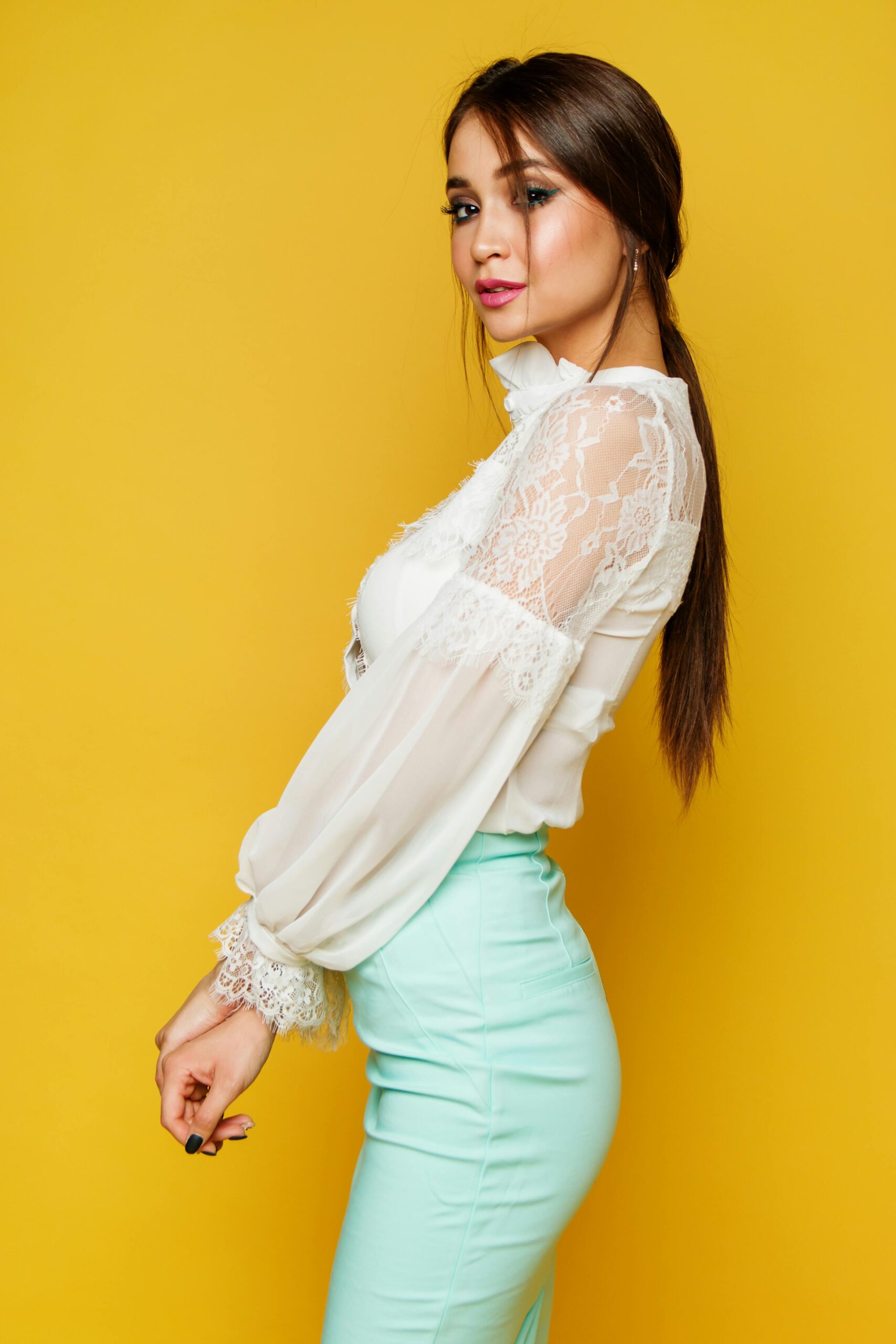 Home 14 Top 10 Summer Clothes 2025 That Are Stealing the Spotlight This Season